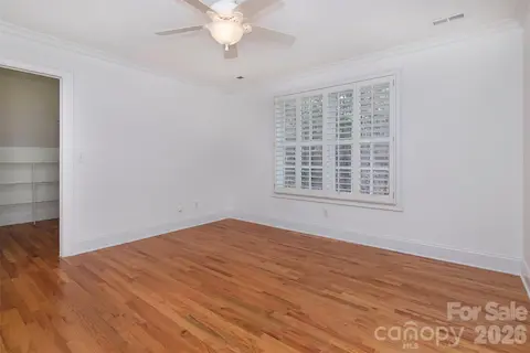 Upstairs bedroom with xtra large walk-in closet, view of backyard from double window!