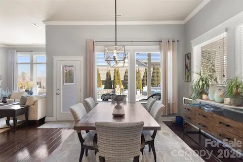 Beautiful outdoor view from the dining area