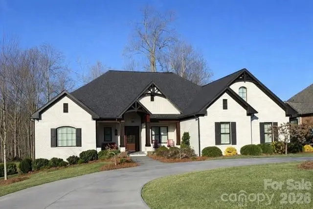 507 7th Street NE #29, Conover, NC