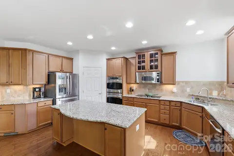 Gourmet Kitchen double oven