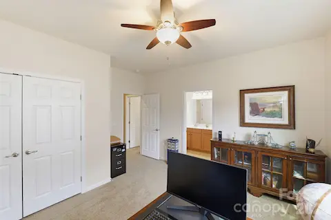 5th bedroom/ Flex space