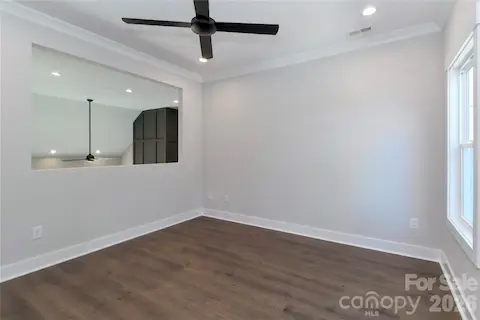 This expansive loft provides a blank slate for imaginative designs and adaptable spaces.