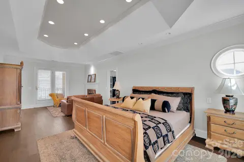 Primary suite