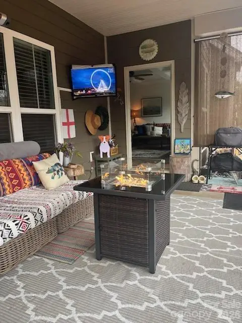 Screened Porch