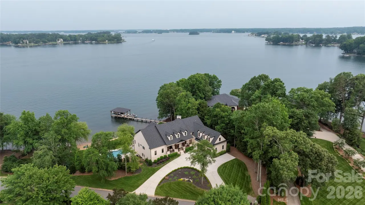 8170 Bay Pointe Drive, Denver, NC