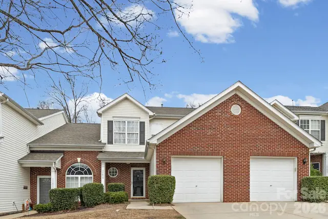 12429 Stratfield Place Circle, Pineville, NC