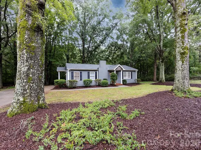 3109 Forest Lawn Drive, Matthews, NC