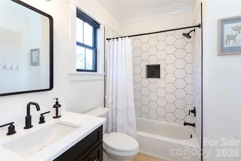 Ensuite bathroom
