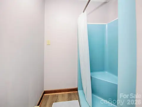 2nd living quarters bath