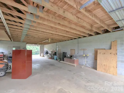 Barn/workshop/autoshop