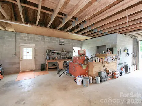 Barn/workshop/autoshop