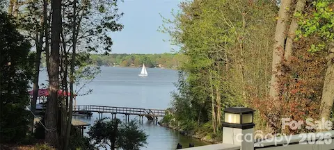 Sip tea and watch the boats go by ... or jump on in the lake