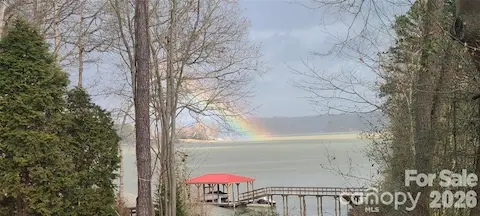 Incredible sunset and sunrises, even some great rainbows