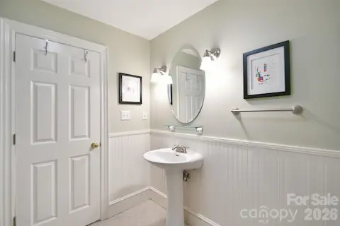 Full bathroom in the basement