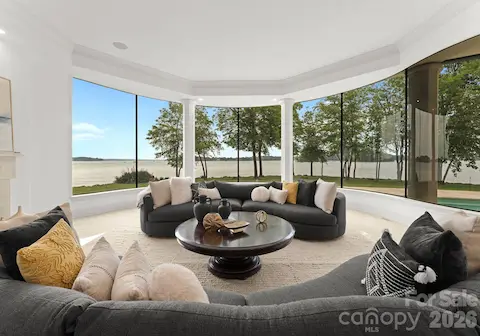 Great Room Featuring Curved Walls of Windows29' x 29'