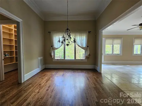 Breakfast Room