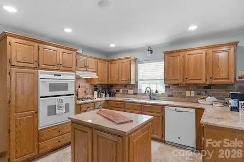 Spacious kitchen