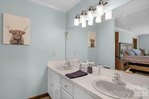 2nd floor master bath