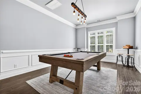 Billard Room on Main