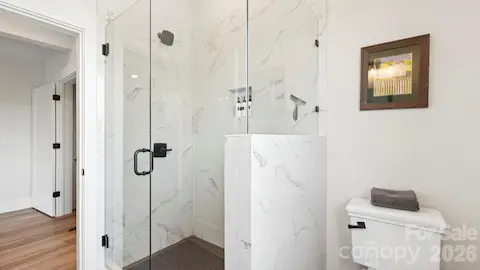 Full Bath off Upstairs Bedroom
