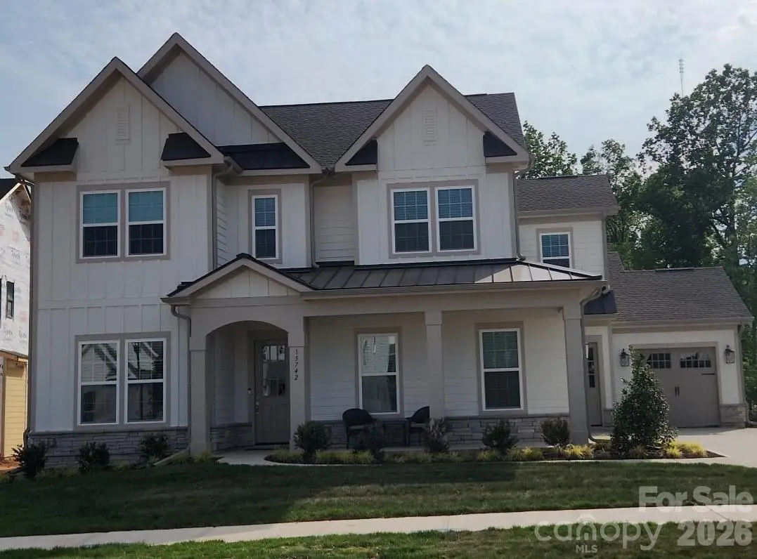 13654 Glennmayes Drive, Huntersville, NC