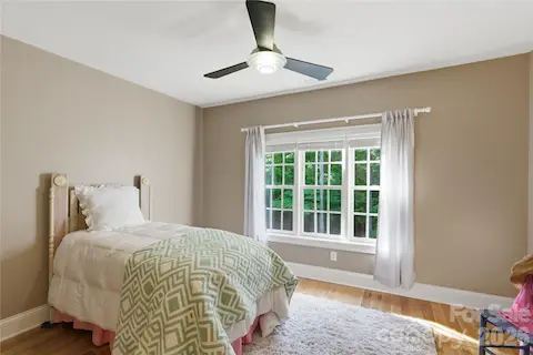 Secondary Bedroom (3)