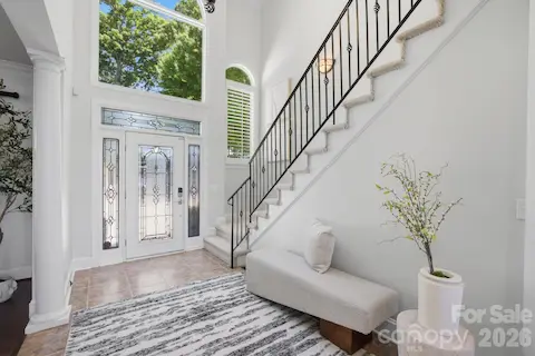 Foyer.