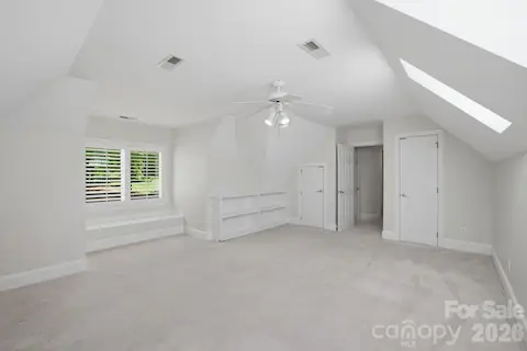 Upper level guest bedroom 3/bonus room.