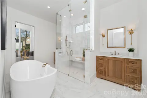 Primary ensuite