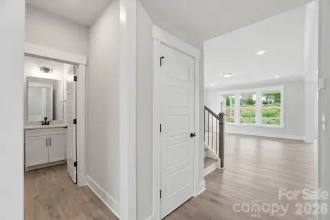 Hall to Powder Bath