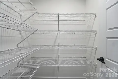 Walk in Pantry