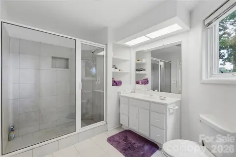 Lower level full bath