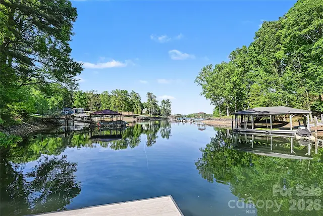 142 Lakeview Shores Loop, Mooresville, NC