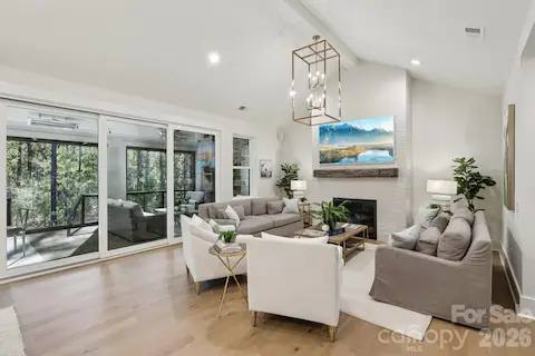 Main Living space with Vaulted Ceilings