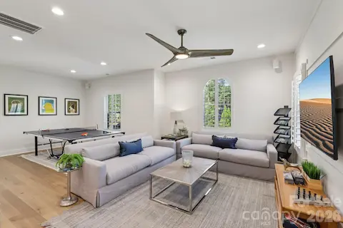 Upstairs Bonus