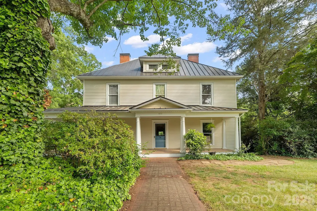 602 N Main Street, Davidson, NC