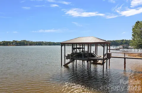 Covered dock with 10,000lb. lift
