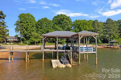 Jet ski lift and stairs for water access