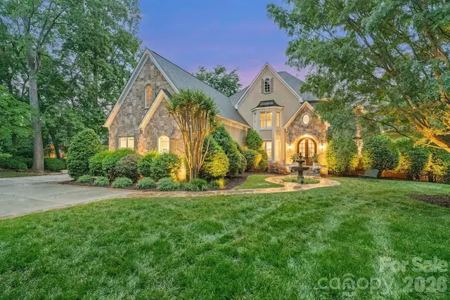 106 Hadley Harbor Court, Mooresville, NC