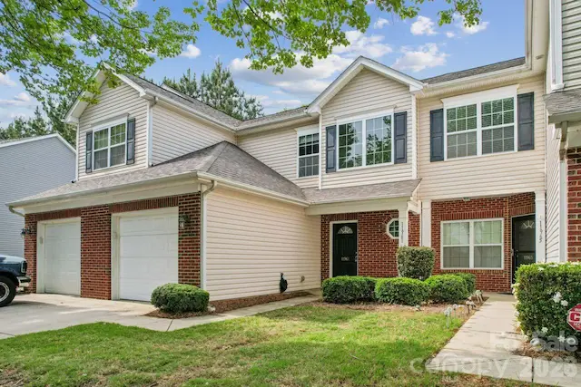 11961 Stratfield Place Circle, Pineville, NC