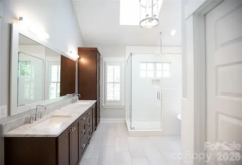 Owner's Bath
