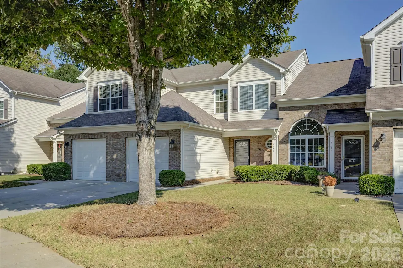 11743 Stockdale Court, Pineville, NC