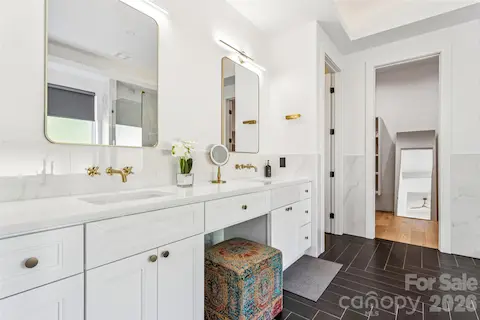 Primary bath with dual vanity, water closet
