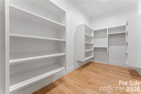Large Primary Walk in closet