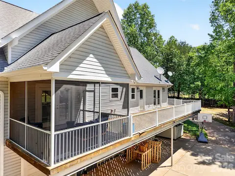 Rear Screen Porch and Deck