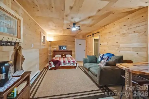 Barn studio suite. Perfect for staff or guests.
