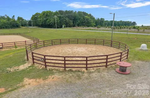 60' round ring.