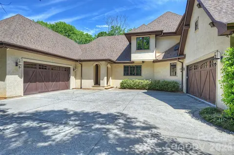 garage court