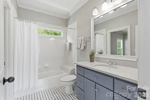 Full Bath 3