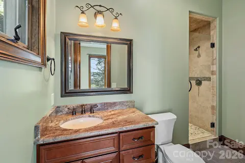 Ensuite Bath for Bedroom 2